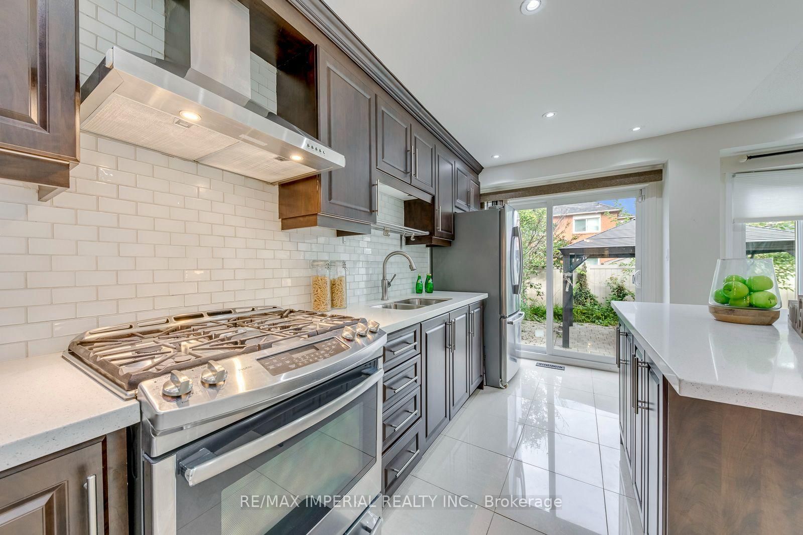 925 Cardington Street • Mississauga, ON photo 16