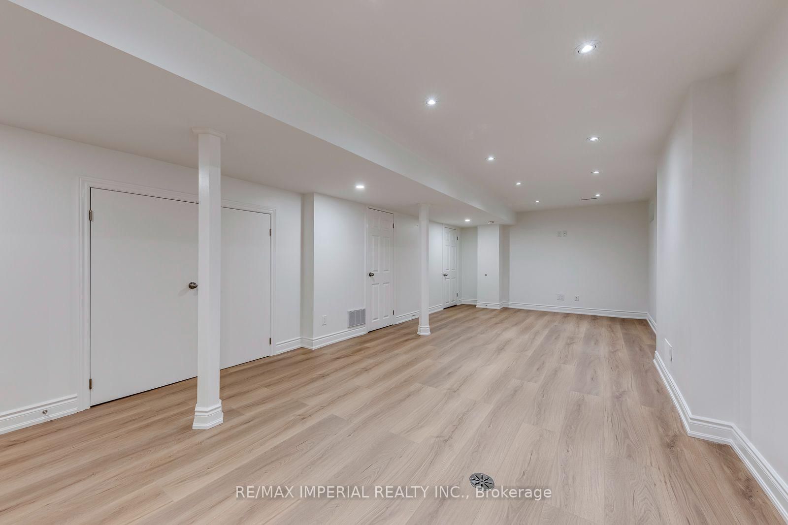 925 Cardington Street • Mississauga, ON photo 31