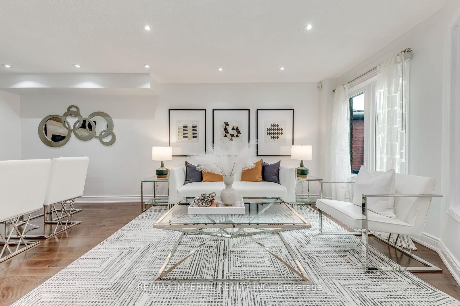 925 Cardington Street • Mississauga, ON photo 5