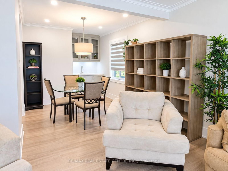 4 Rockfield Dr photo 5