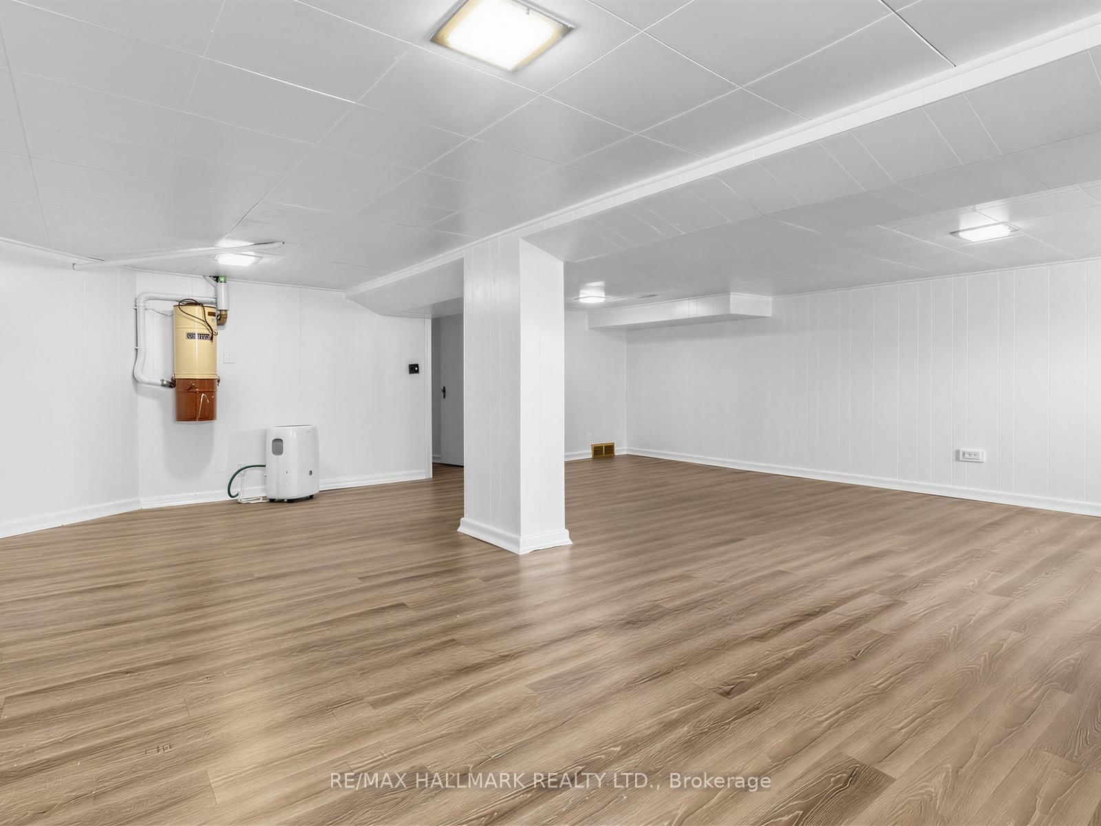 38 Ypres Road • Toronto, ON photo 22