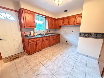 1398 Wren Avenue, Oakville, ON, photo 5