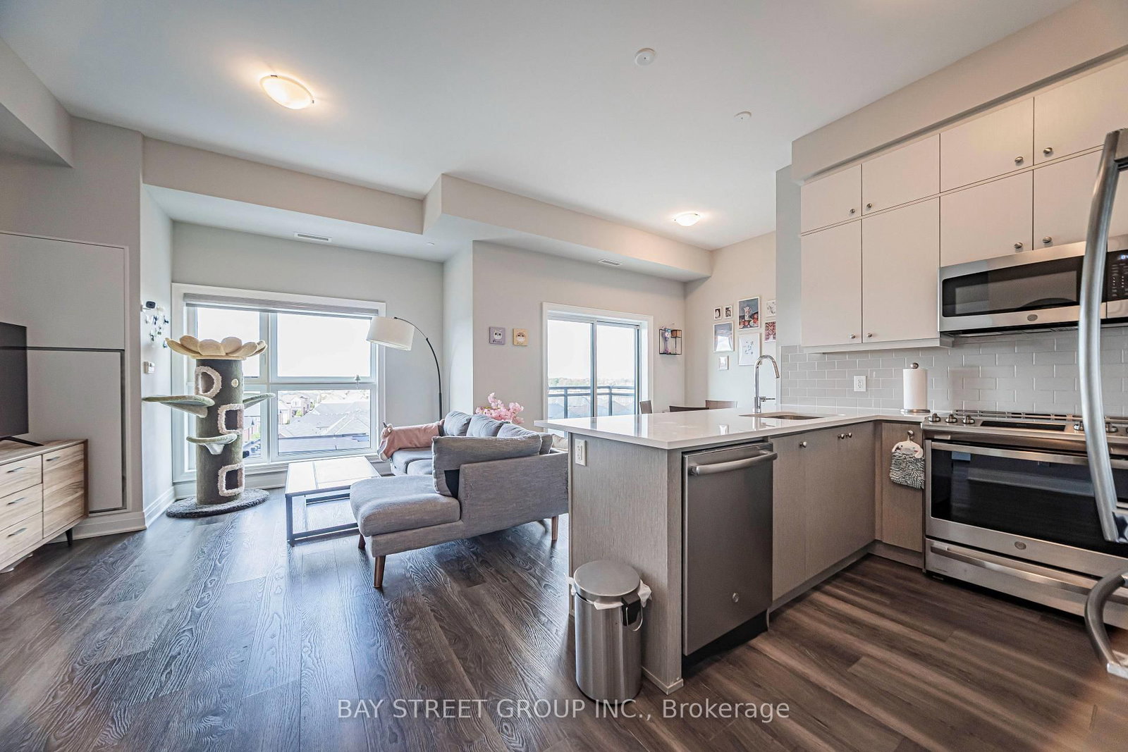 128 Grovewood Common • #630 • Oakville, ON photo 11