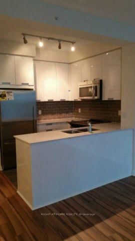 1101 - 55 Eglinton Avenue W