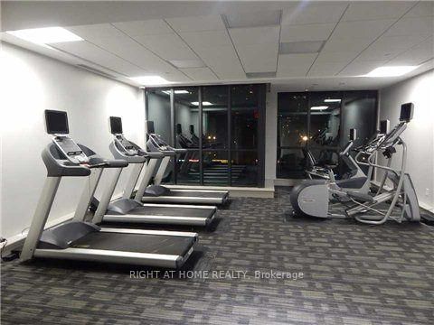 55 Eglinton Mississauga,ON L5R 0E4 — Photo 24