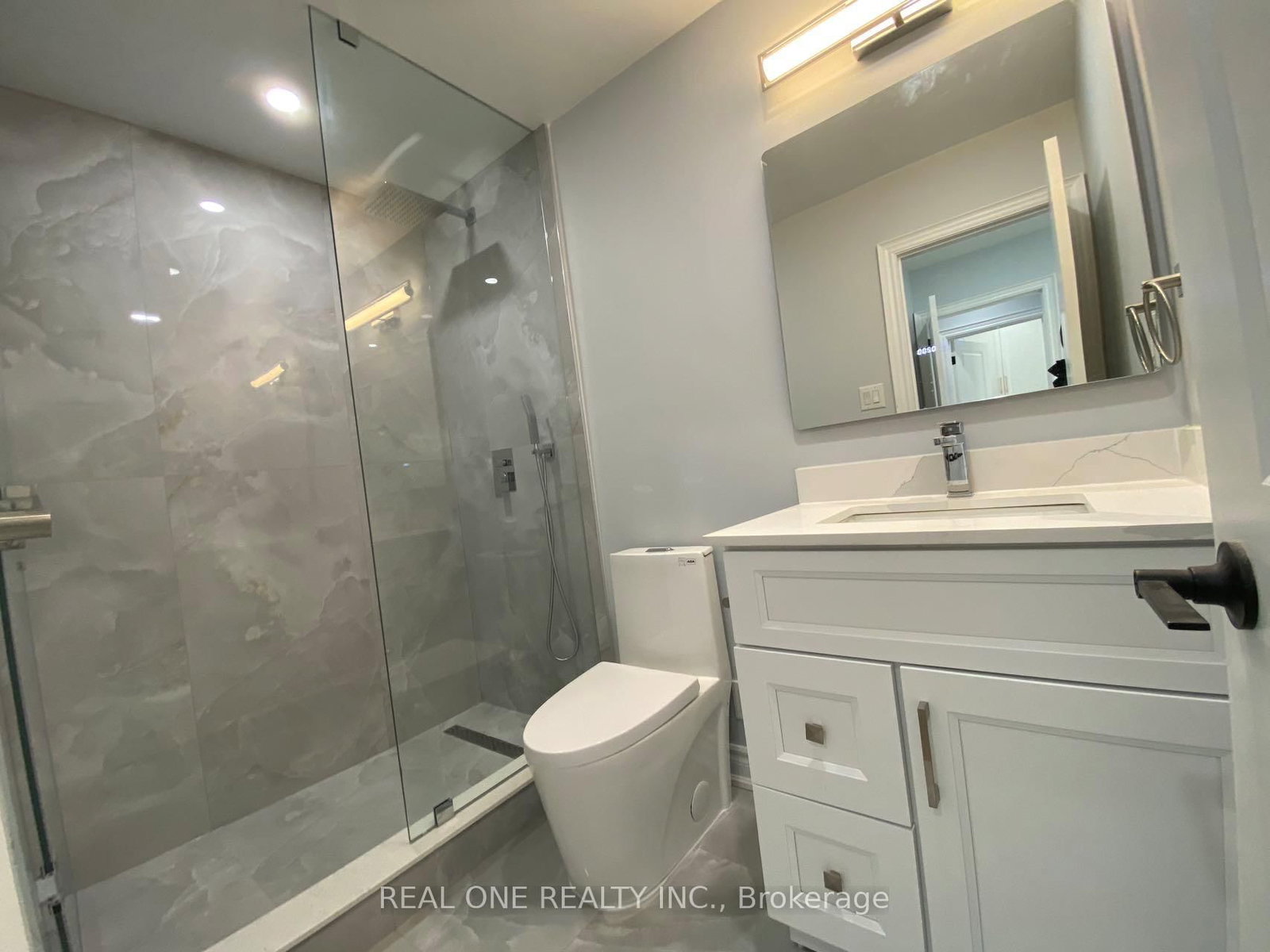 ROOM U1-1186 Shadeland Dr, Mississauga, view 14