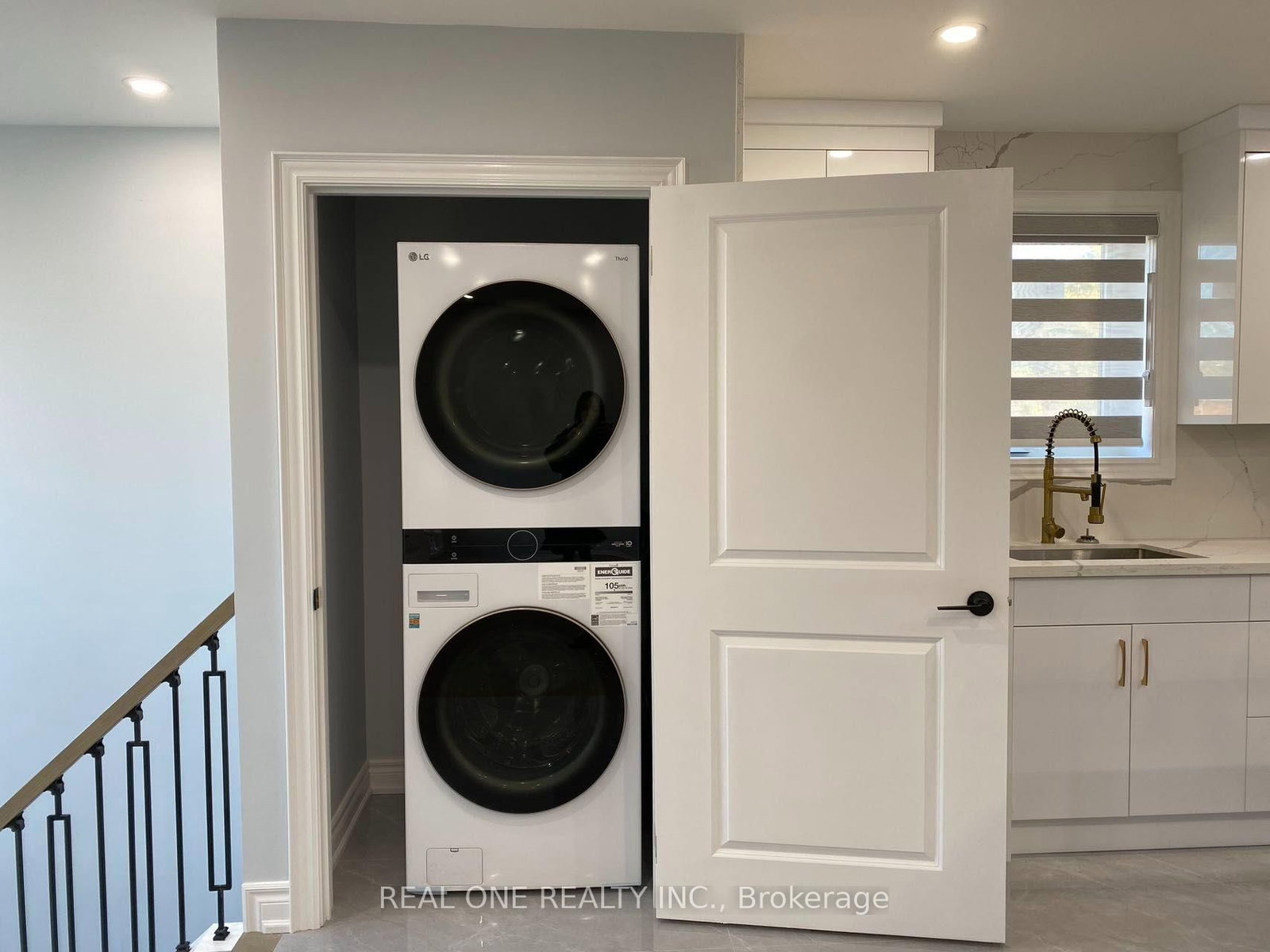 ROOM U1-1186 Shadeland Dr, Mississauga, view 4