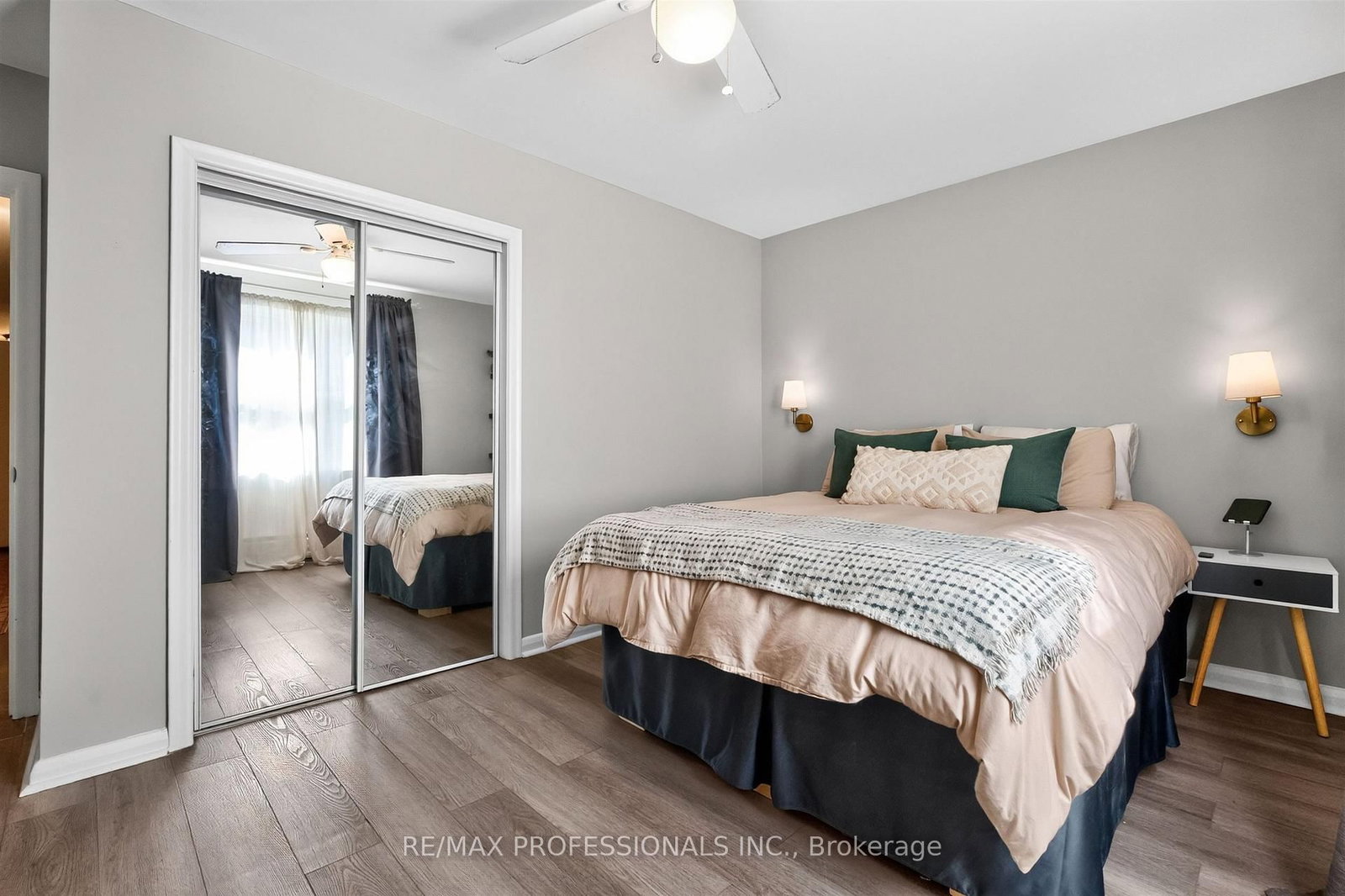31 Long Branch Avenue • Toronto, ON photo 19