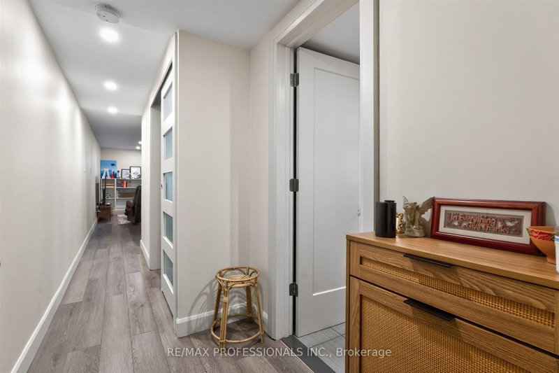 31 Long Branch Toronto,ON M8W 3H8 — Photo 27