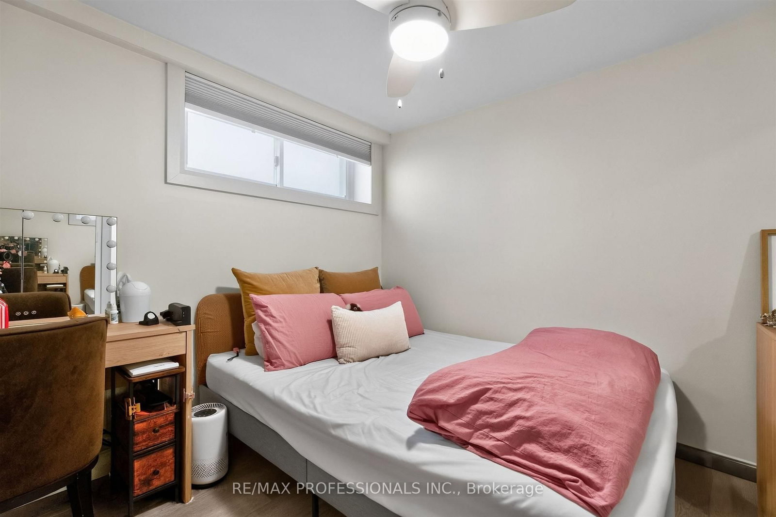 31 Long Branch Avenue • Toronto, ON photo 35