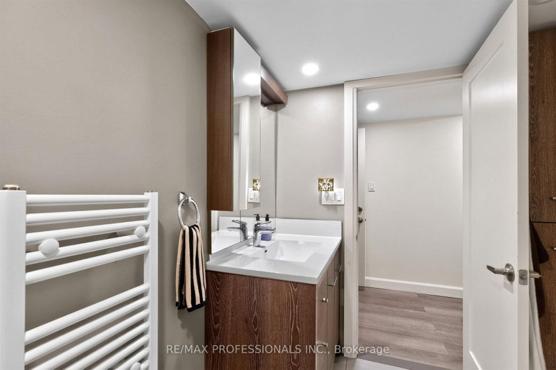 31 Long Branch Toronto,ON M8W 3H8 — Photo 38