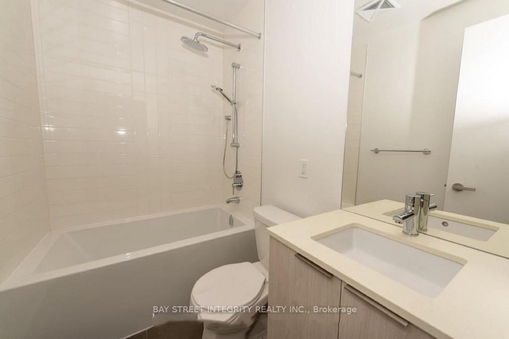 5104-448 Burnhamthorpe Rd, Mississauga, view 11