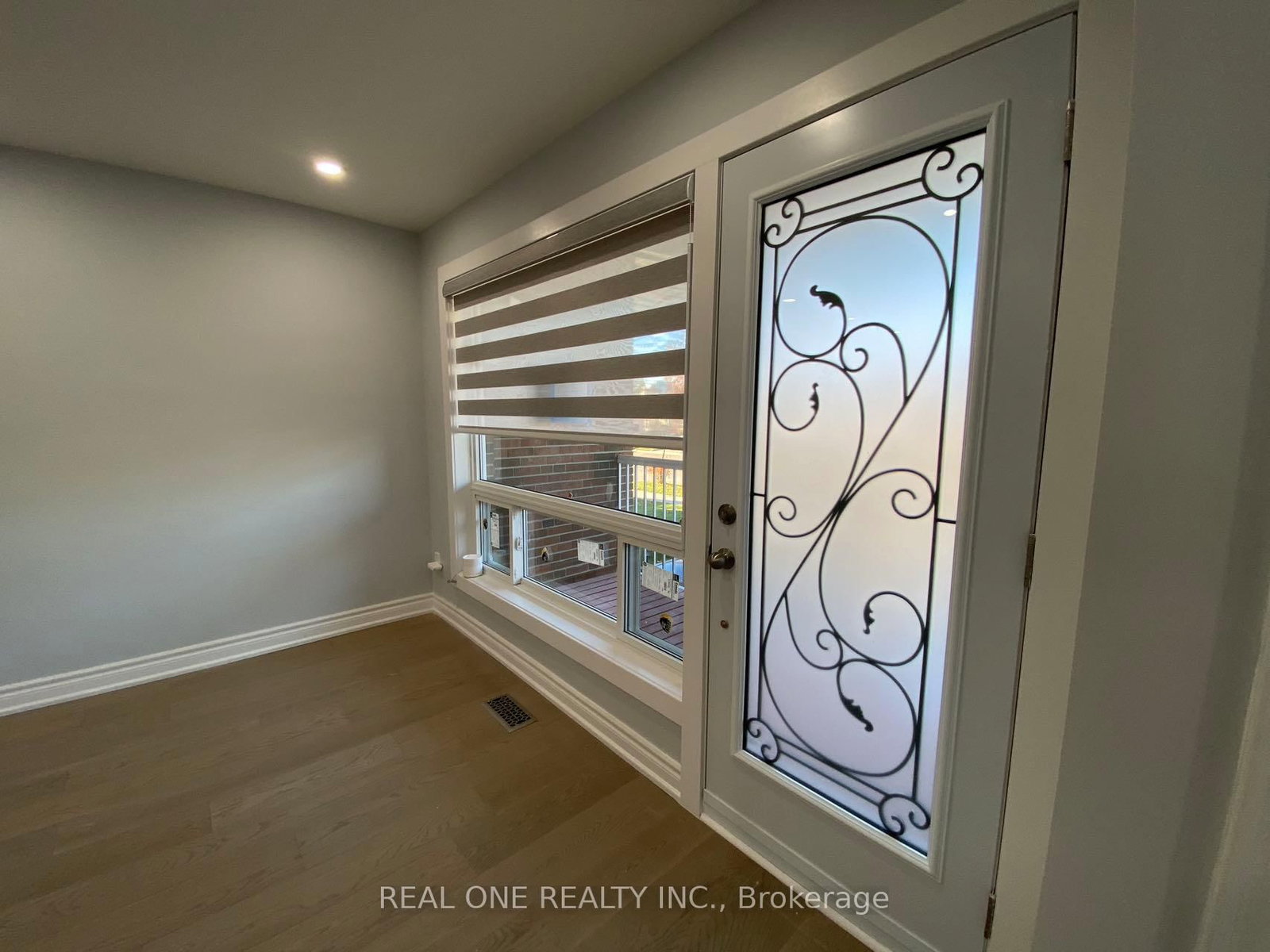 ROOM U2-1186 Shadeland Dr, Mississauga, view 9