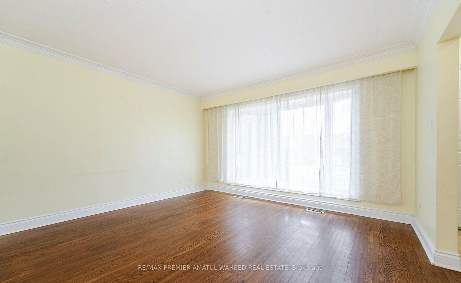 2036 Constance Oakville,ON L6J 2V5 — Photo 6