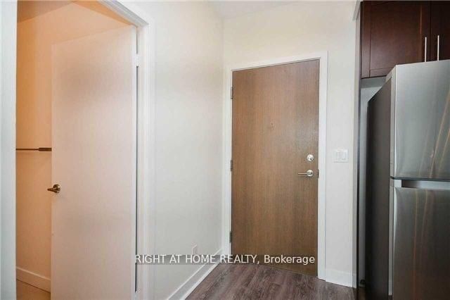 1610 - 3985 Grand Park Drive