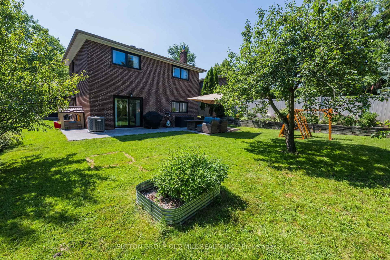 85 Bonnyview Drive • Toronto, ON photo 33