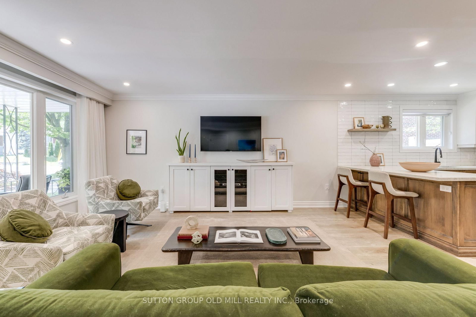 85 Bonnyview Drive • Toronto, ON photo 6
