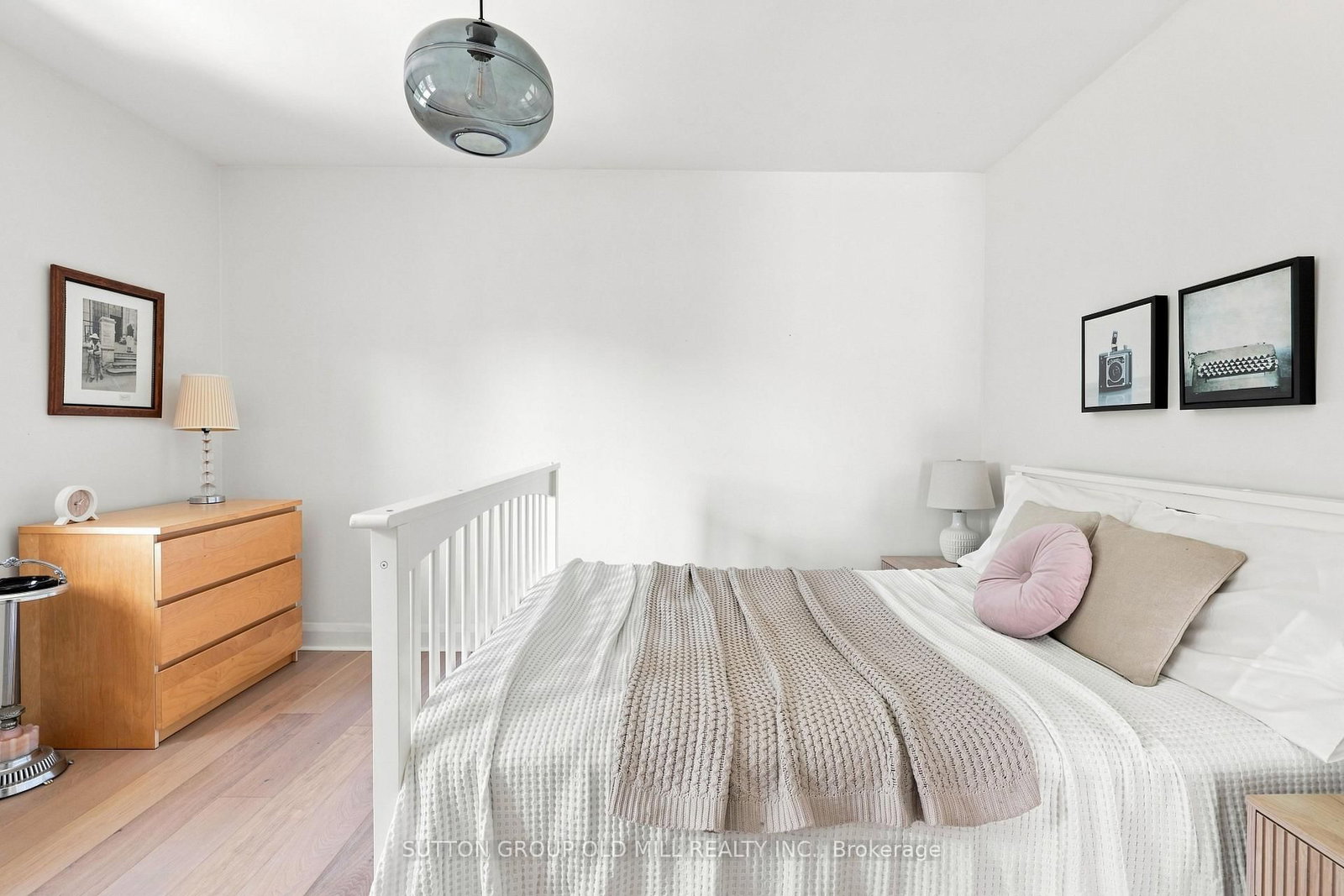 10 Queens Avenue • Toronto, ON photo 23