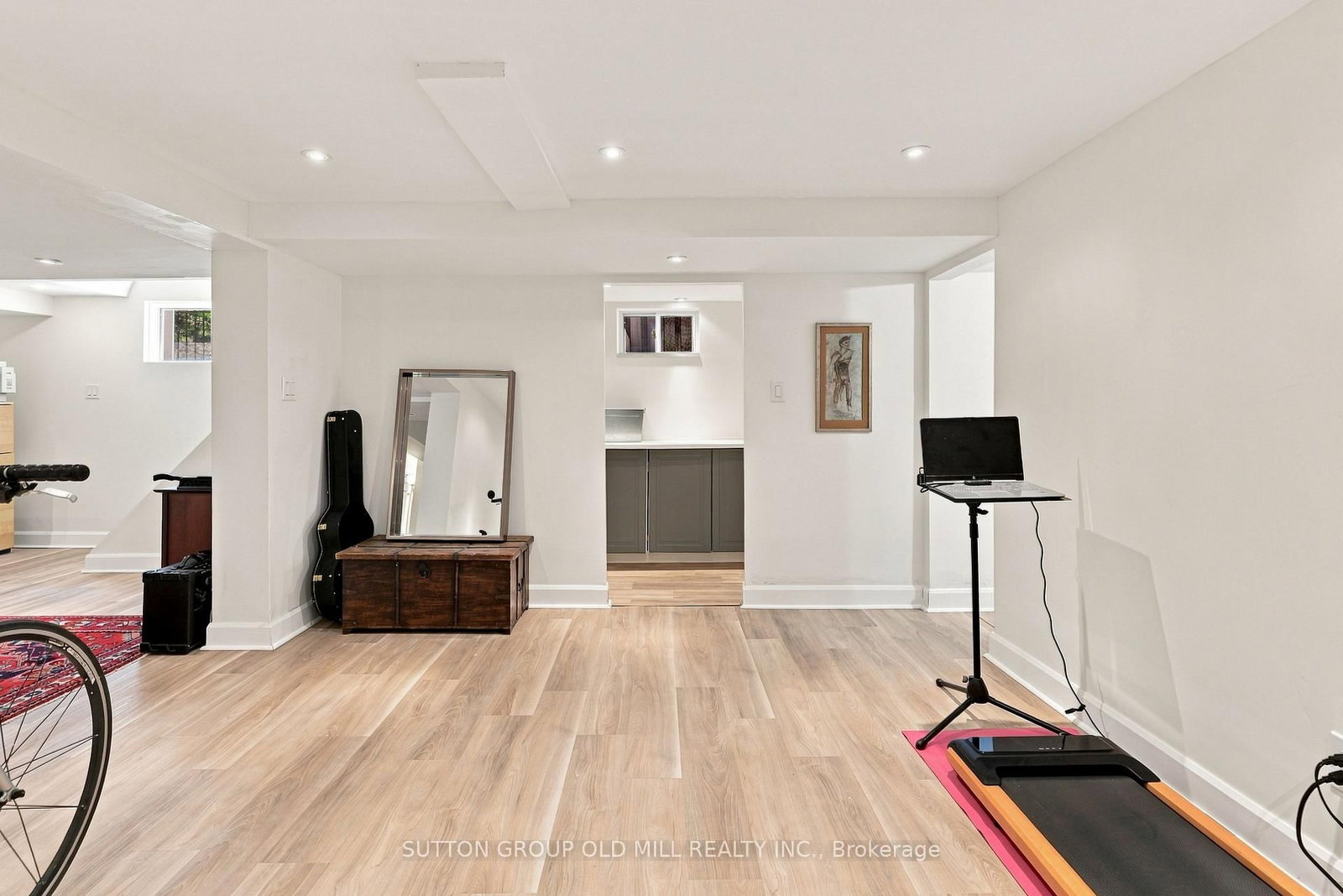 10 Queens Avenue • Toronto, ON photo 33