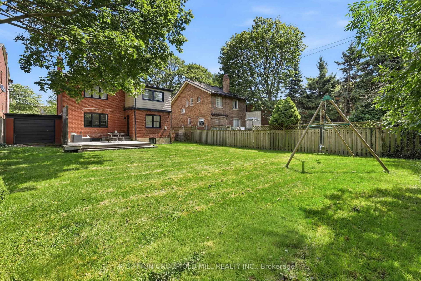 10 Queens Avenue • Toronto, ON photo 39