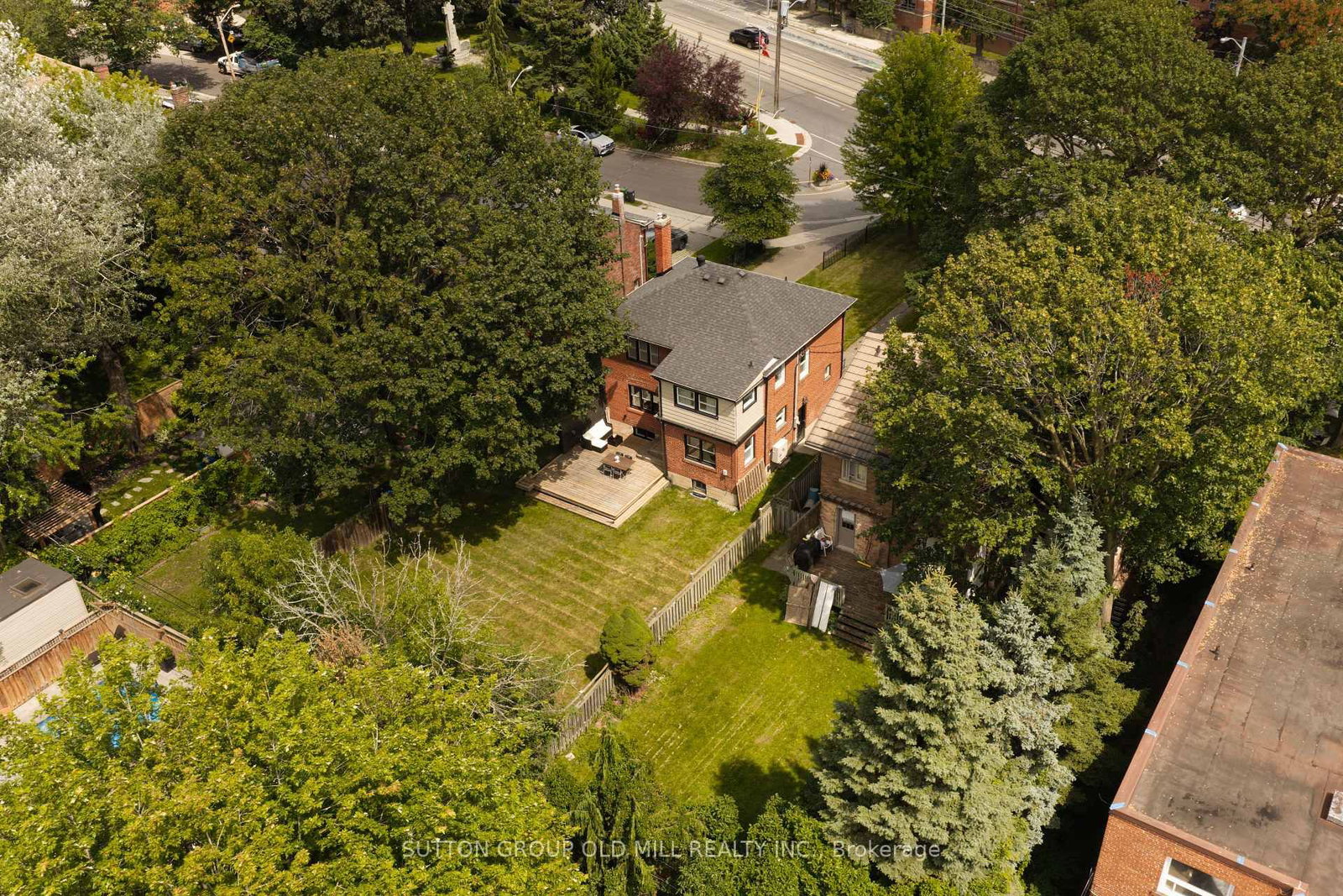 10 Queens Avenue • Toronto, ON photo 41