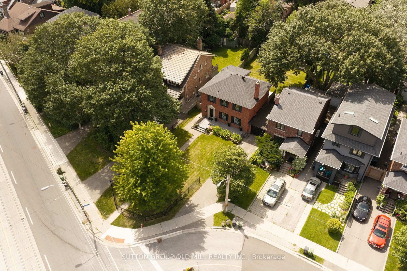 10 Queens Avenue • Toronto, ON photo 43