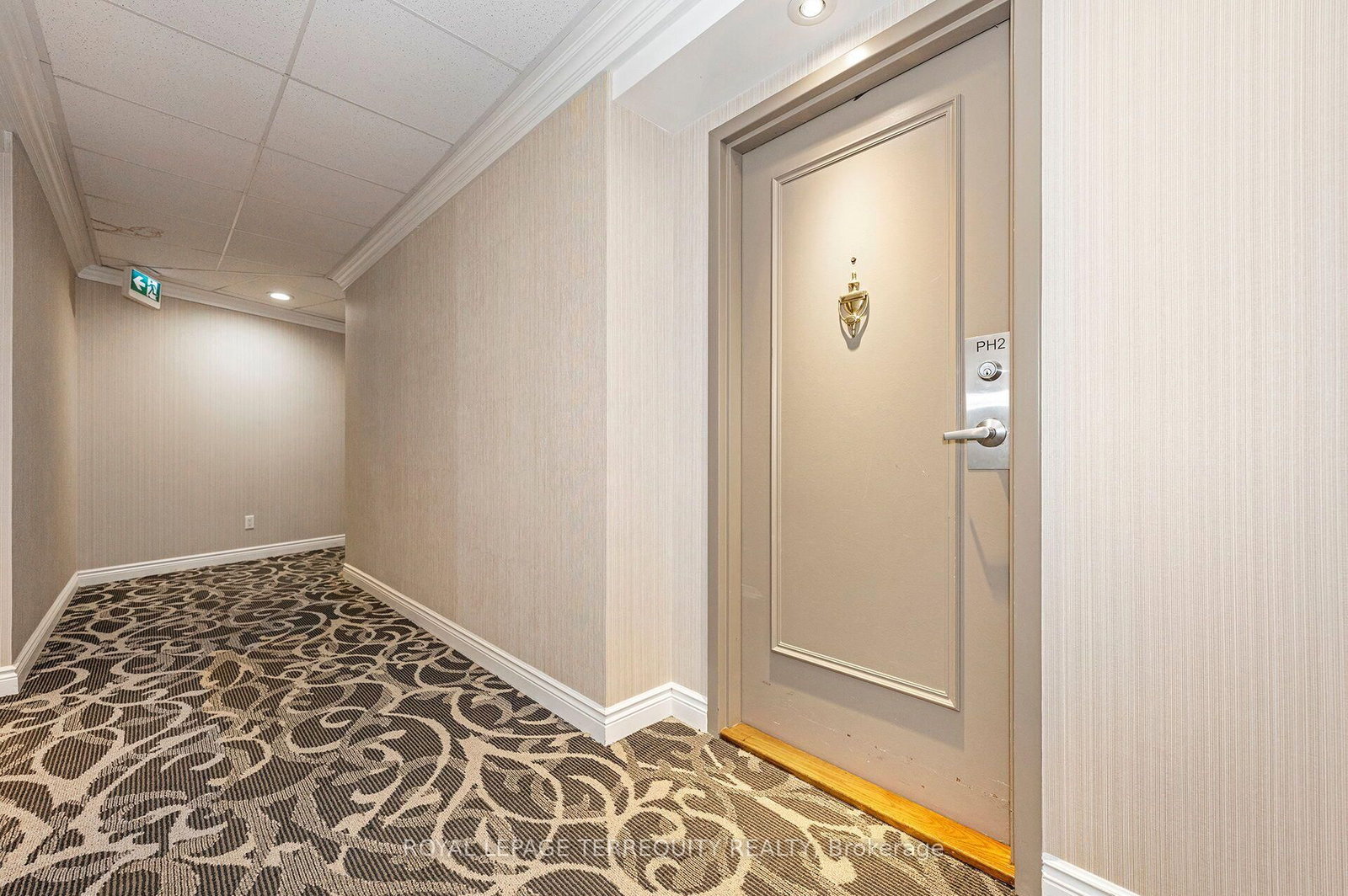 40 Richview Road • #2002 • Toronto, ON photo 4