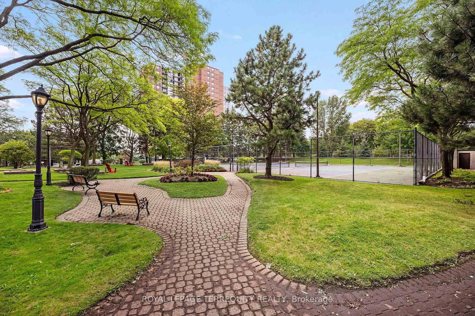 40 Richview Road • #2002 • Toronto, ON photo 40