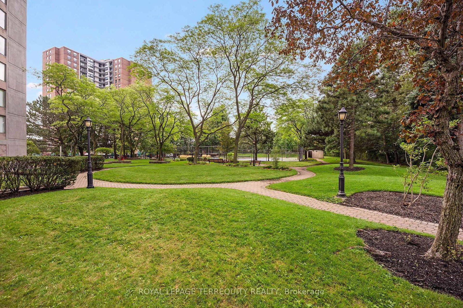 40 Richview Road • #2002 • Toronto, ON photo 41