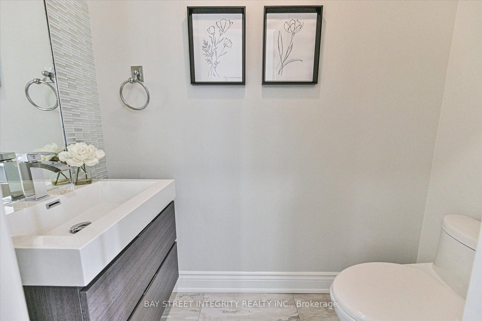 210 Milkweed Way • Oakville, ON photo 24