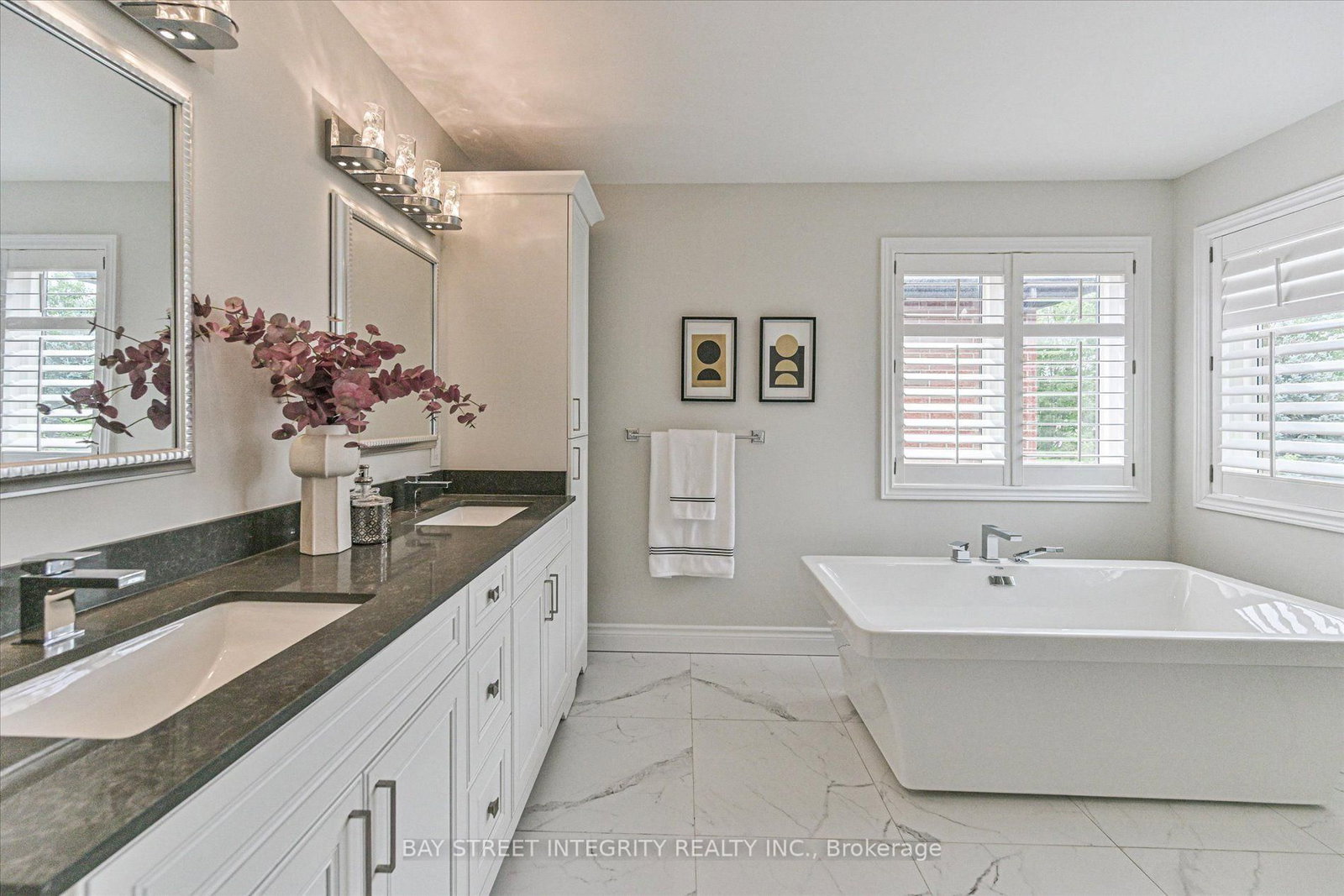 210 Milkweed Way • Oakville, ON photo 31
