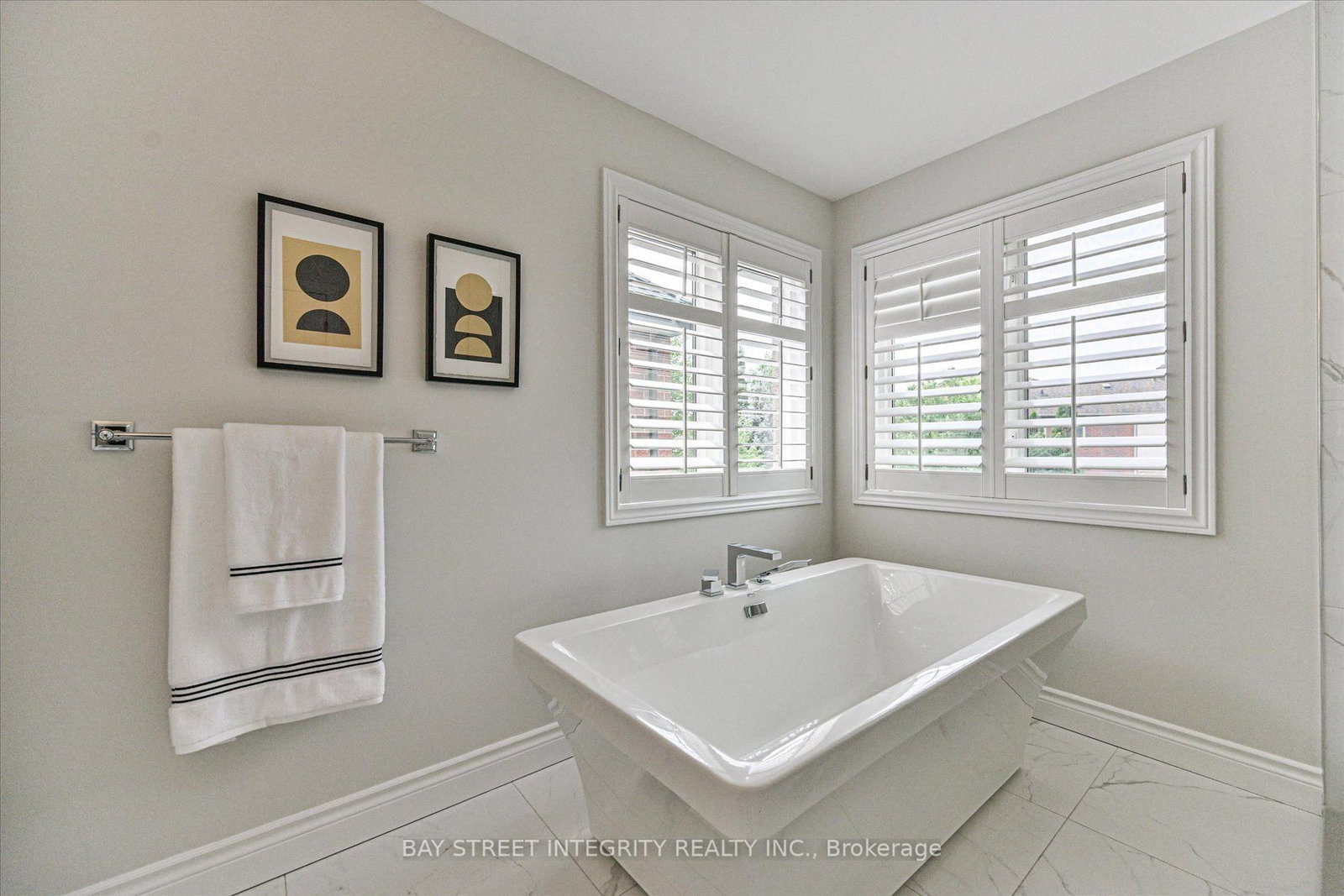210 Milkweed Way • Oakville, ON photo 34