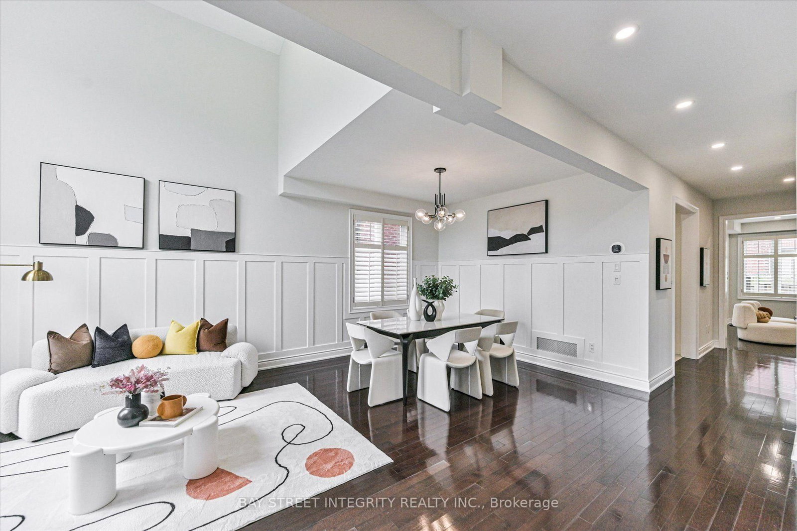 210 Milkweed Way • Oakville, ON photo 4