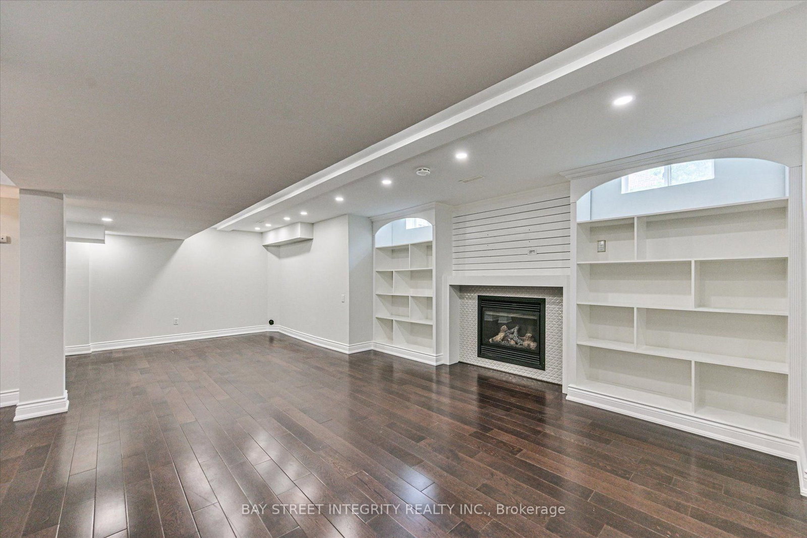 210 Milkweed Way • Oakville, ON photo 44