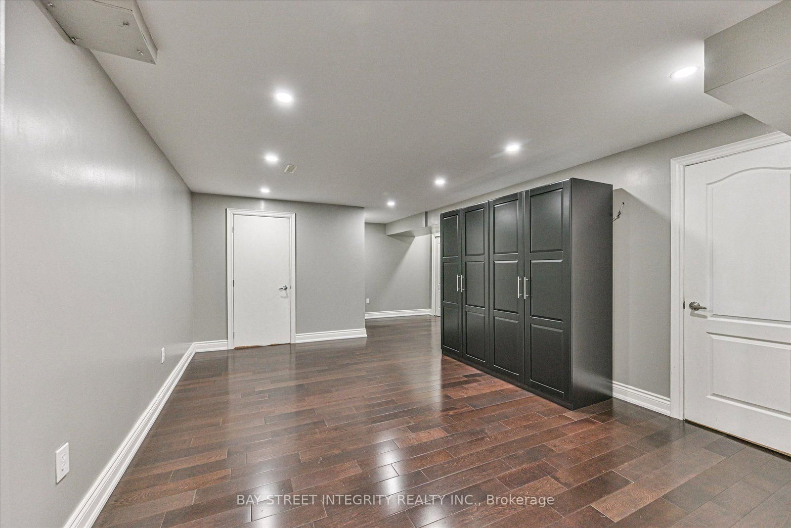 210 Milkweed Way • Oakville, ON photo 45