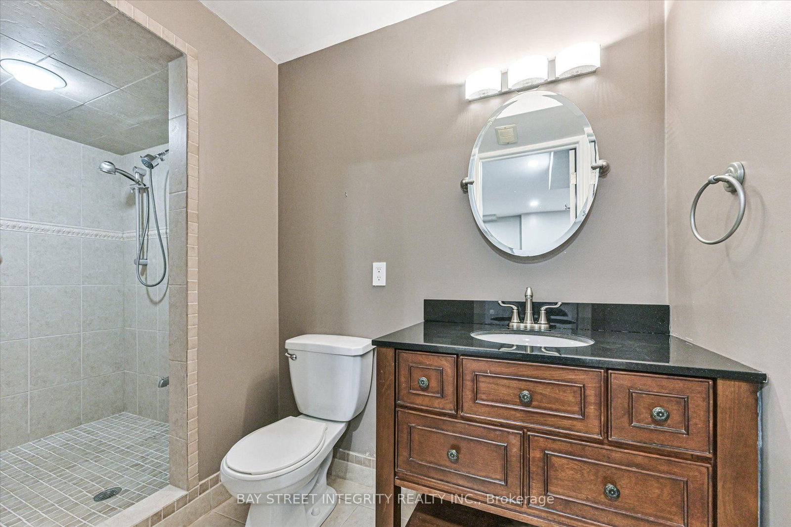 210 Milkweed Way • Oakville, ON photo 46