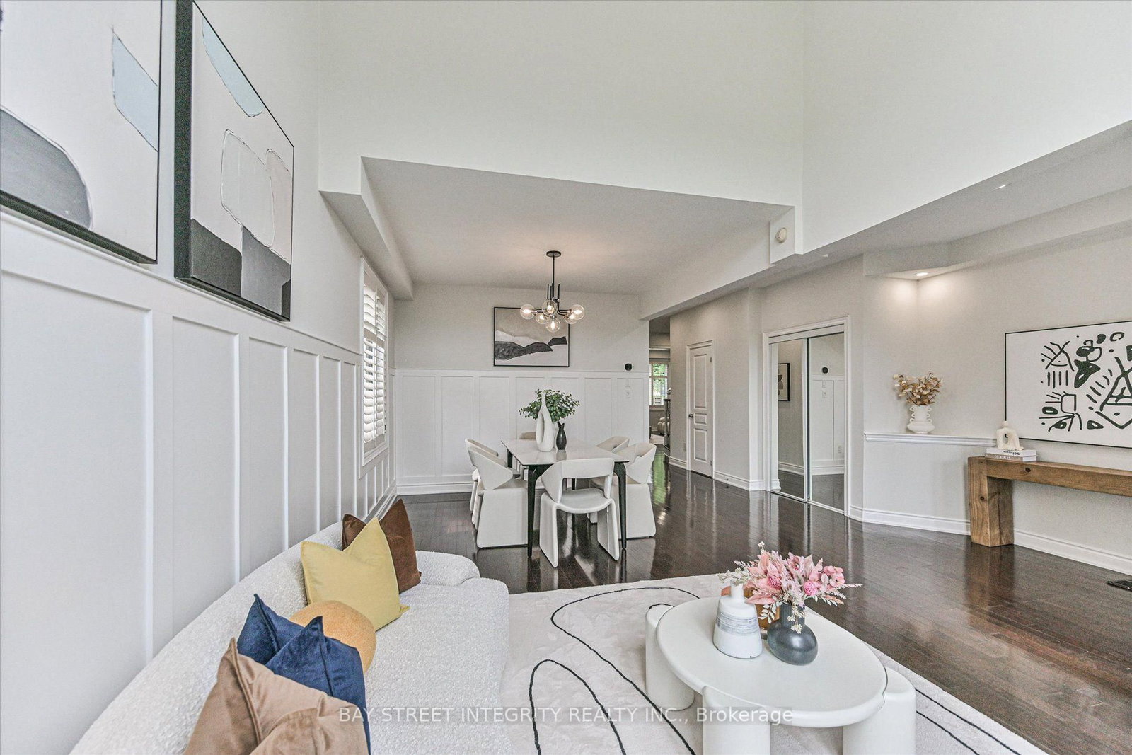 210 Milkweed Way • Oakville, ON photo 6