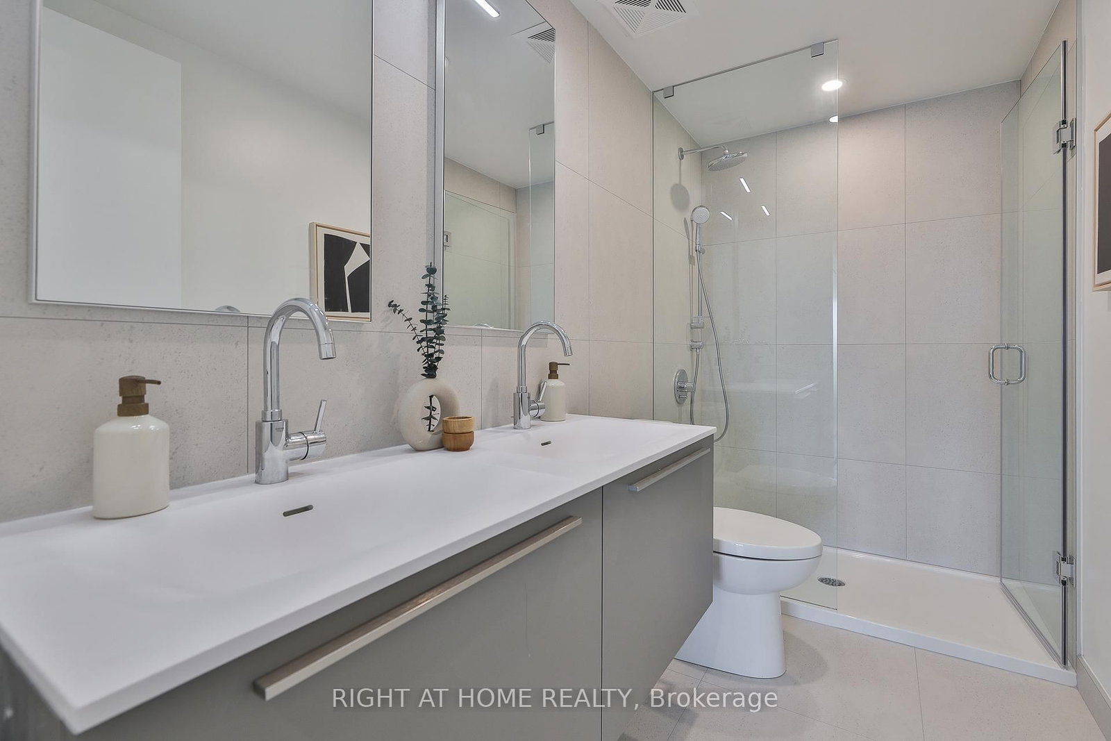 2720 Dundas Street W • #607 • Toronto, ON photo 21