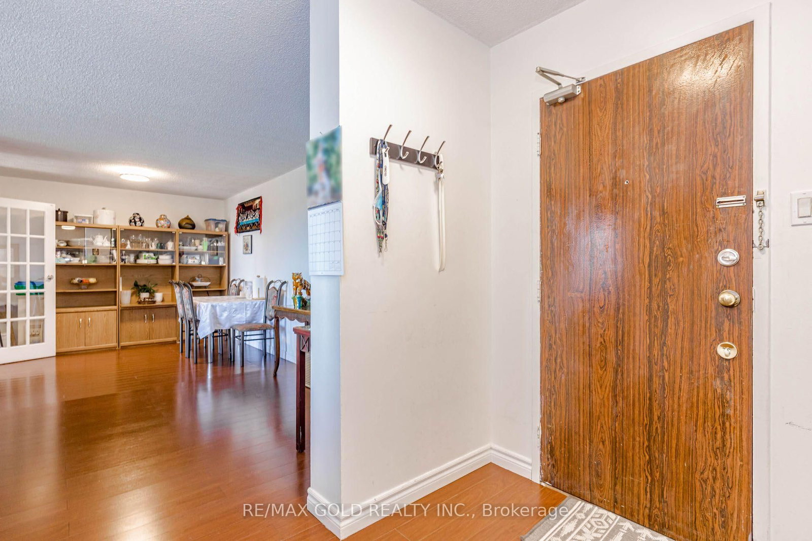 17 Knightsbridge Road • #905 • Brampton, ON photo 4
