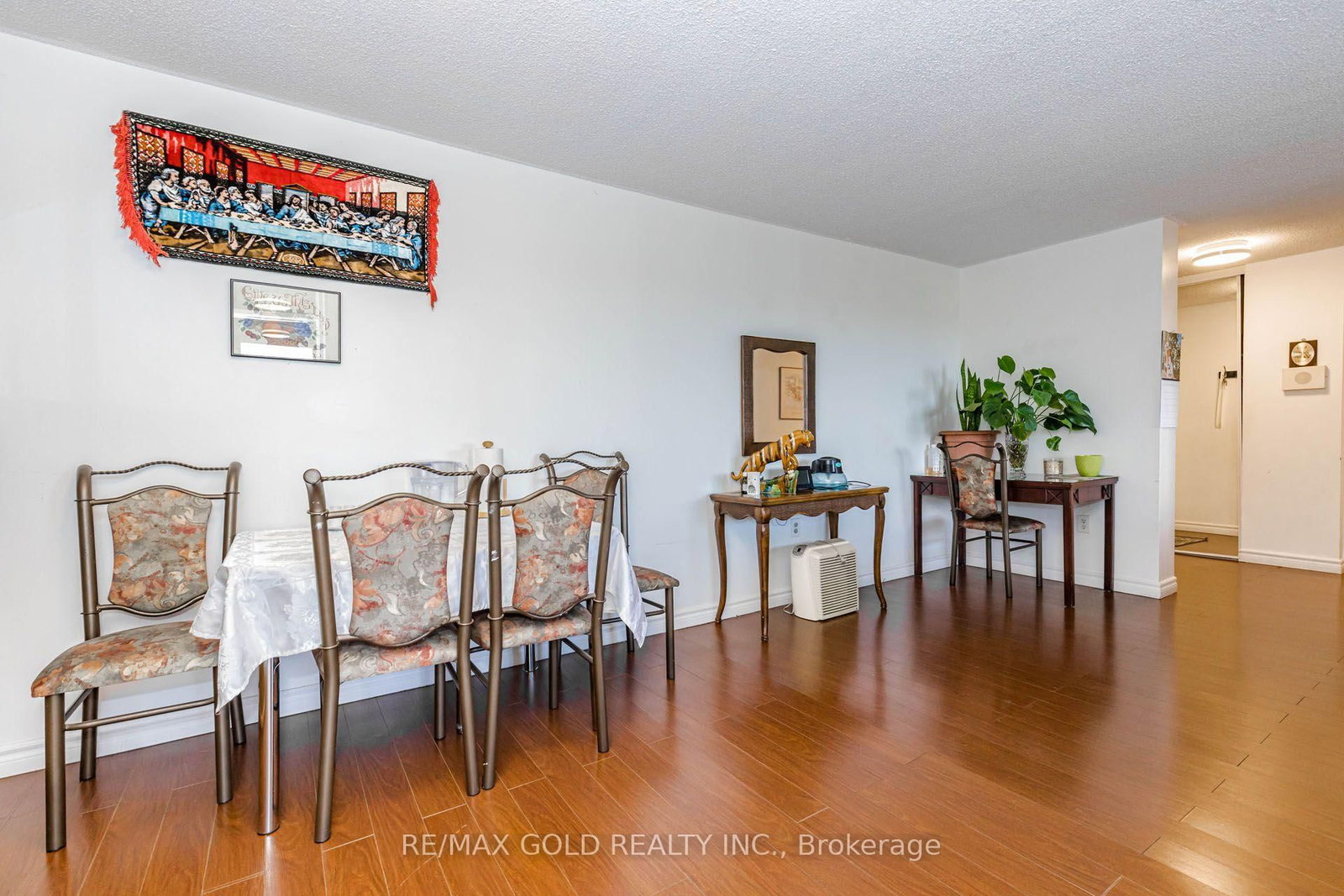 17 Knightsbridge Road • #905 • Brampton, ON photo 9