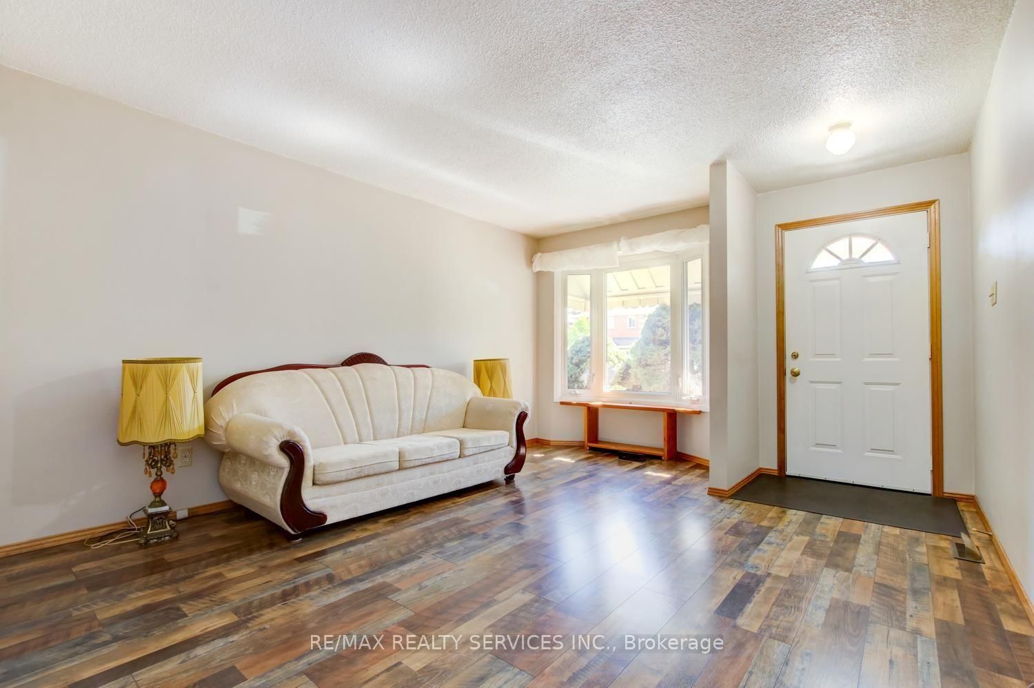 41 Greenleaf Crescent • Brampton, ON photo 4