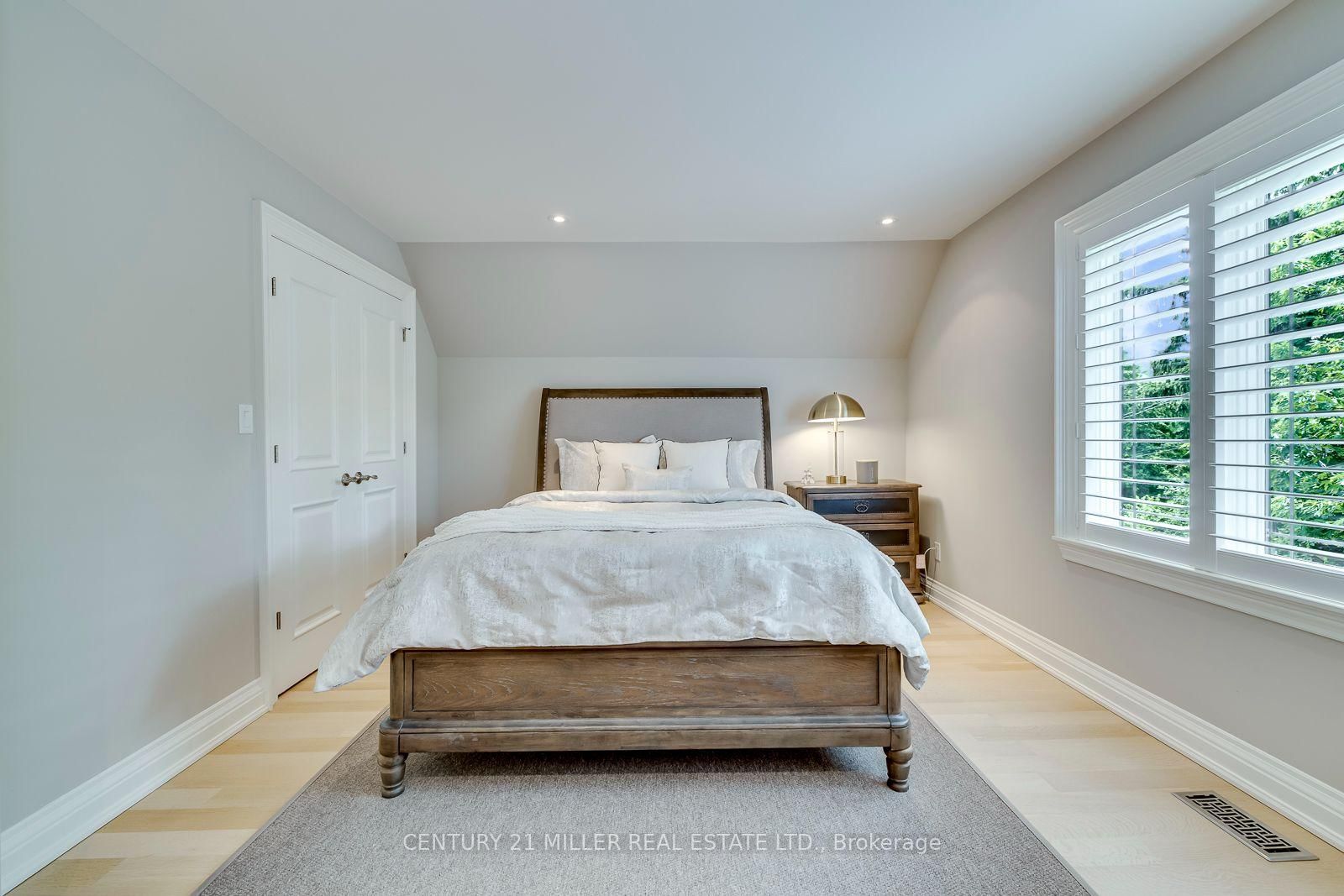 168 Walby Drive • Oakville, ON photo 31