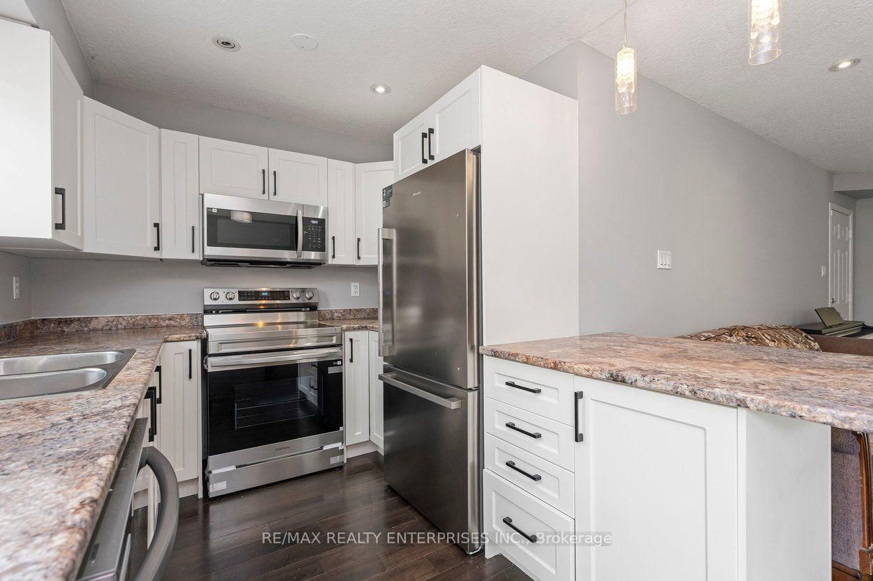 2248 Seton Crescent • Burlington, ON photo 15