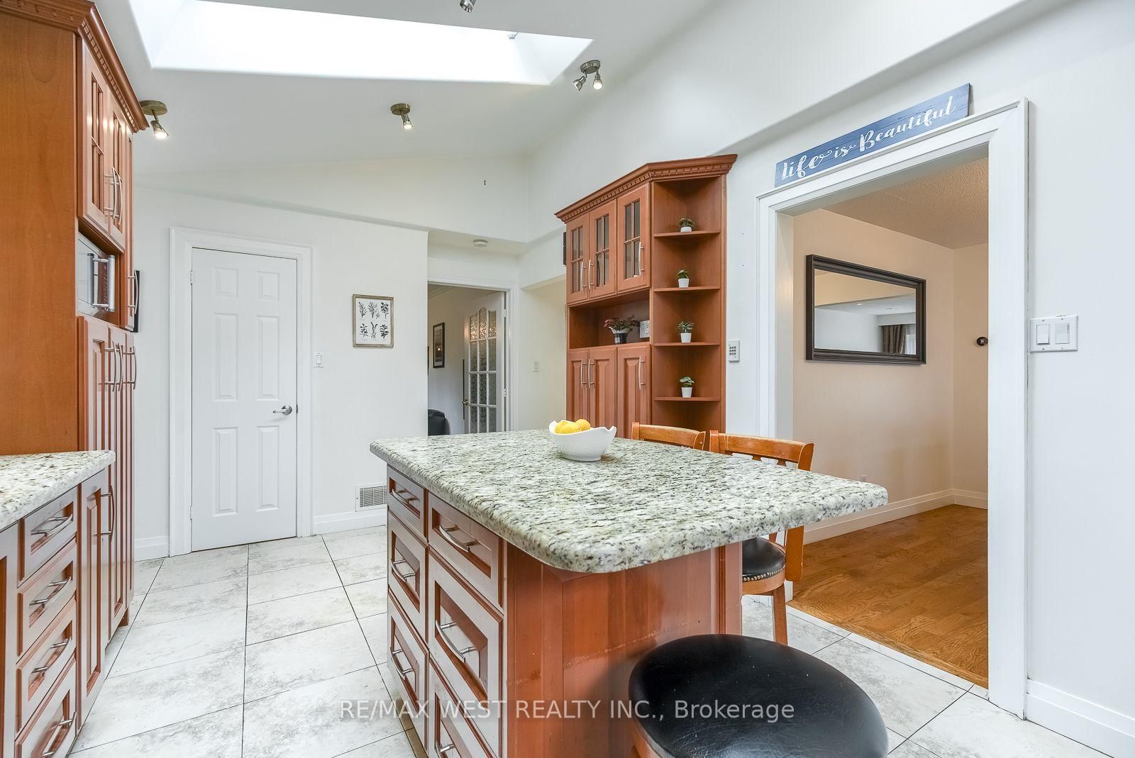 347 Karen Park Crescent • Mississauga, ON photo 15