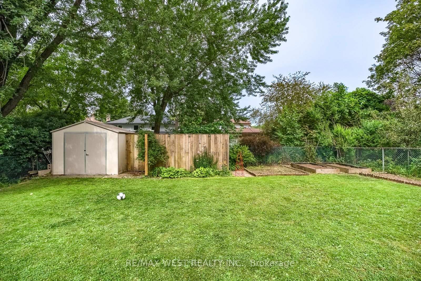 347 Karen Park Crescent • Mississauga, ON photo 40