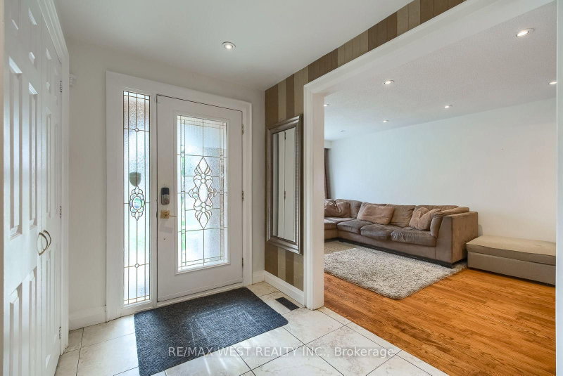 347 Karen Park Cres photo 5