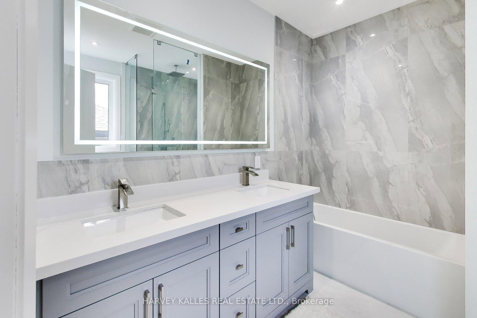 24 Ravenscrest Drive • Toronto, ON photo 24