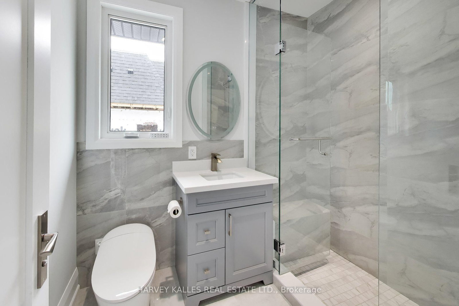 24 Ravenscrest Drive • Toronto, ON photo 32