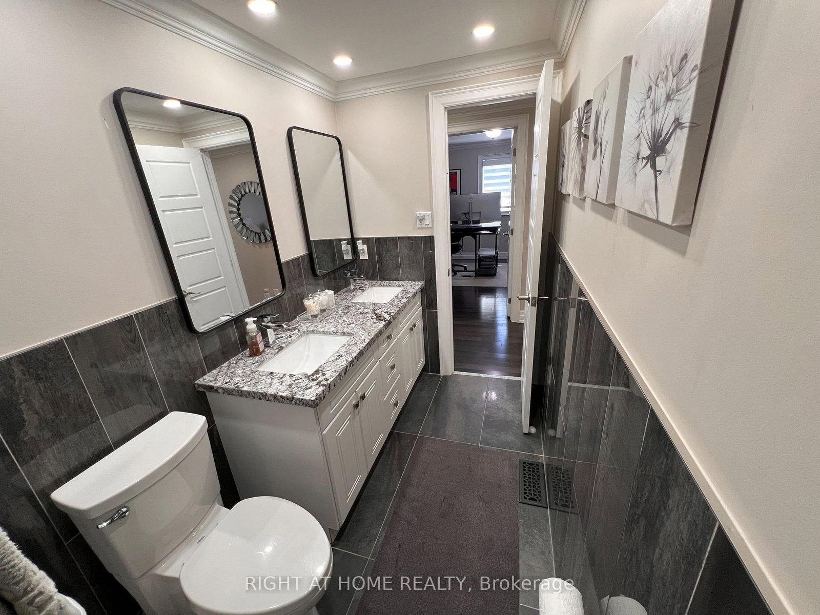 1916 Pagehurst Court • Mississauga, ON photo 23