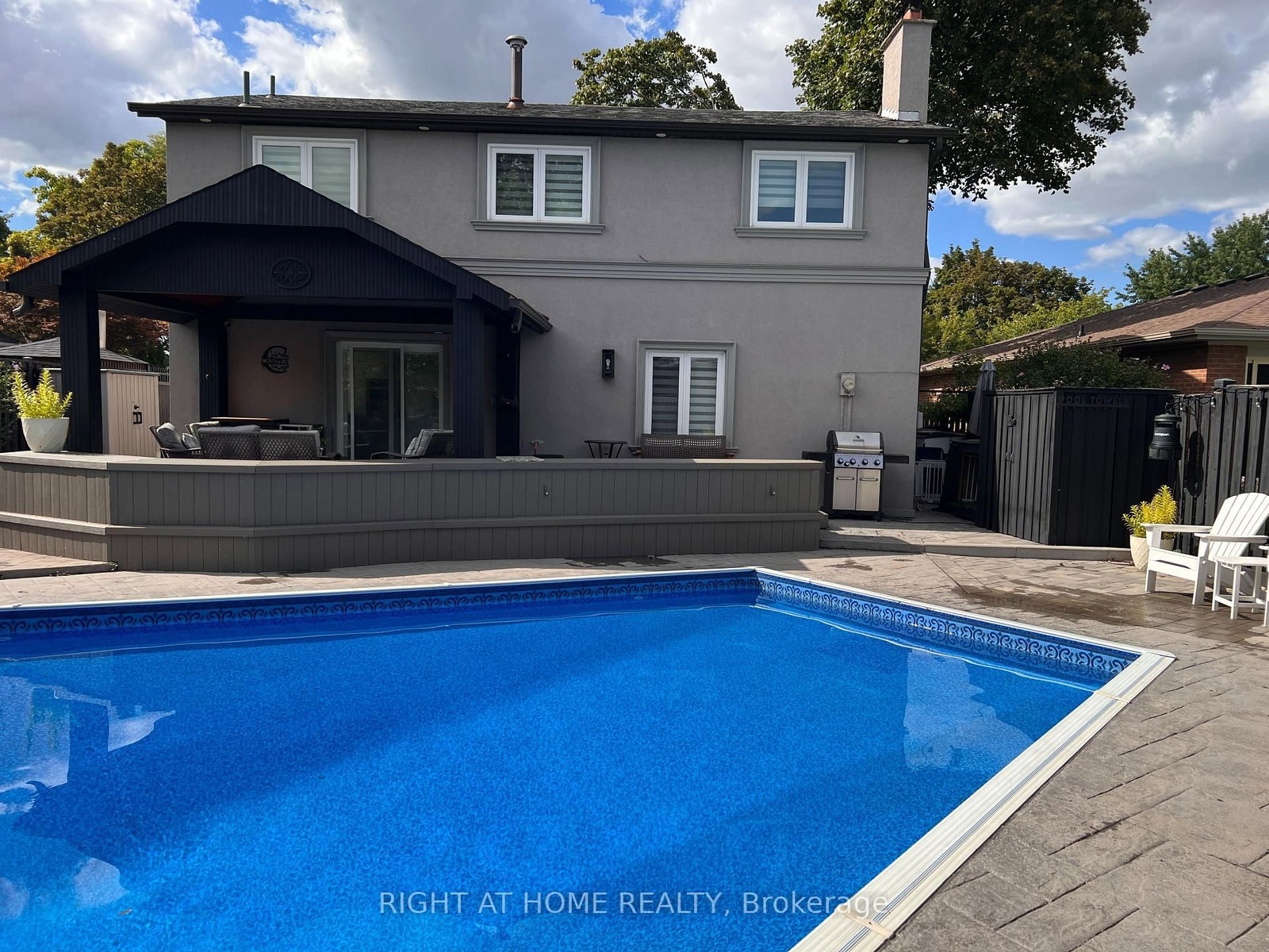 1916 Pagehurst Court • Mississauga, ON photo 35